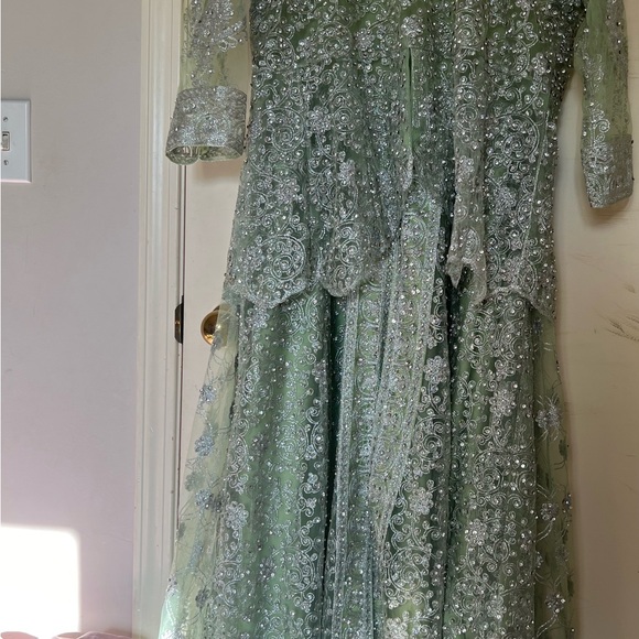 Light green dress for wedding and party wear - Picture 5 of 7